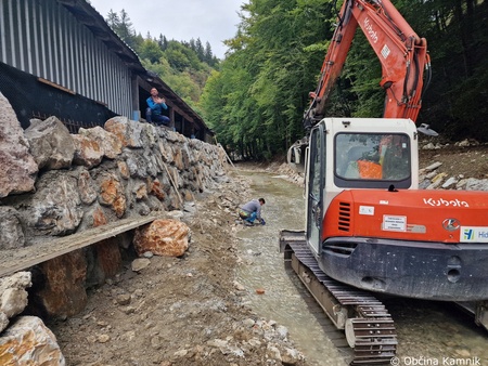Sanacijska obnova vodotokov in hudournikov po poplavah (17)